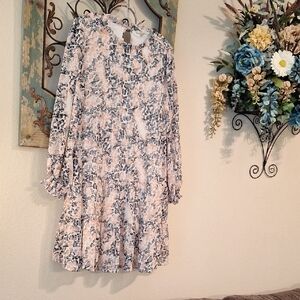 JODIFL Long Sleeve Dress with Floral Pattern in Cream/Peach/Gray. Size Medium
